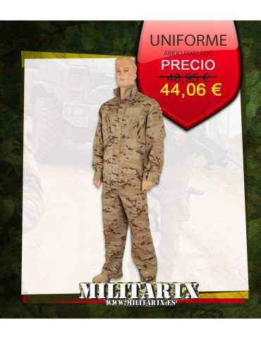 Tienda de uniformes militares del ejército español.